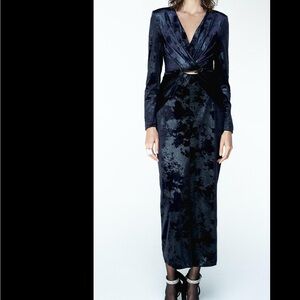 Zara VELVET MIDI DRESS WITH HARDWARE